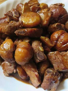 栗子焖排骨 的食譜成品照片