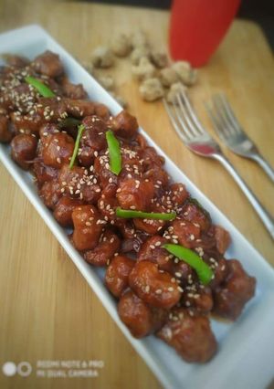 सोयावड़ी मंचूरियन (Soyavadi manchurian recipe in Hindi) रेसिपी मुख्य फोटो