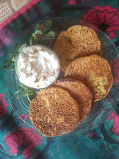 बेसन मेथी चीला (Besan methi cheela recipe in Hindi) रेसिपी मुख्य फोटो