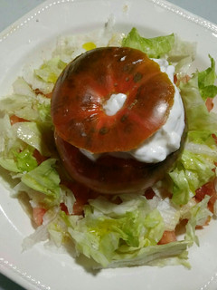 Foto principal de Ensalada de tomate relleno