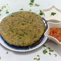 A picture of Methi ke Parathy.
