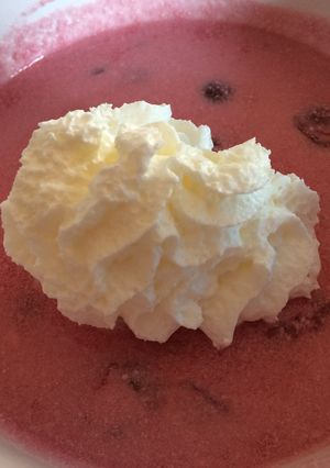 Didergős tejszínes meggyleves recept fotója