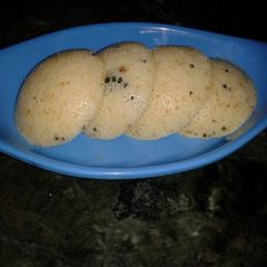 A picture of Instant sooji idli.