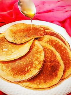 ব্যানানা প্যান কেক (Banana pancake recipe in Bengali) রেসিপির প্রধান ছবি