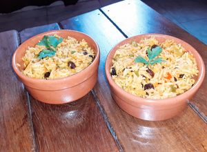 Una foto de Arroz Basmati al curry con verduras