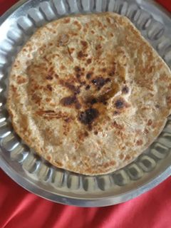 आलू का पराठा(aloo ka paratha recipe in hindi) रेसिपी मुख्य फोटो