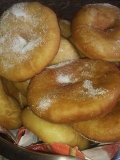 Una foto de Tortas Fritas con manteca, levadura y huevo ☁