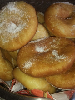 Una foto de Tortas Fritas con manteca, levadura y huevo ☁
