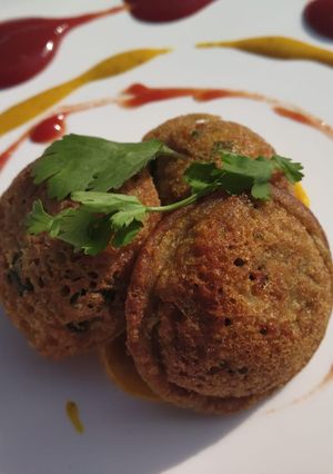 A picture of Bajra and paneer appe.
