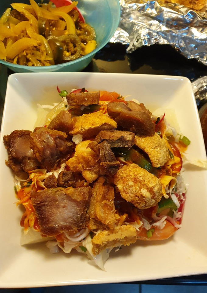 Una foto de Yuca con chicharrón!!!
