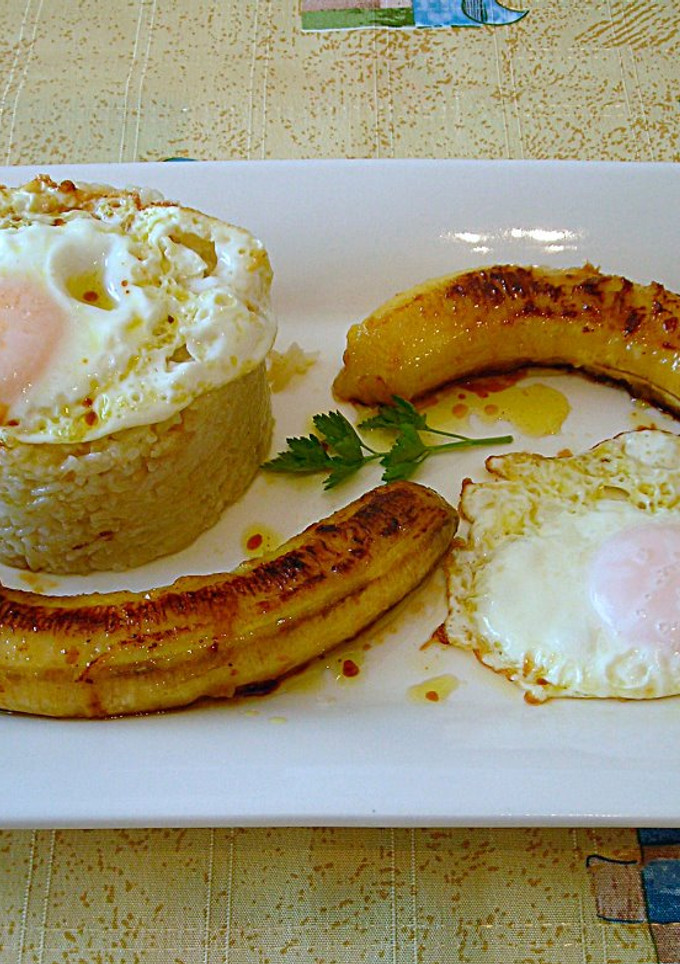 Una foto de Arroz a la cubana