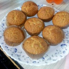 A picture of Sultanas/Raisins vanilla cupcakes.