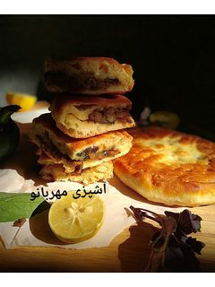 عکسی از دستور فوکاچیا با بادمجان و پیاز