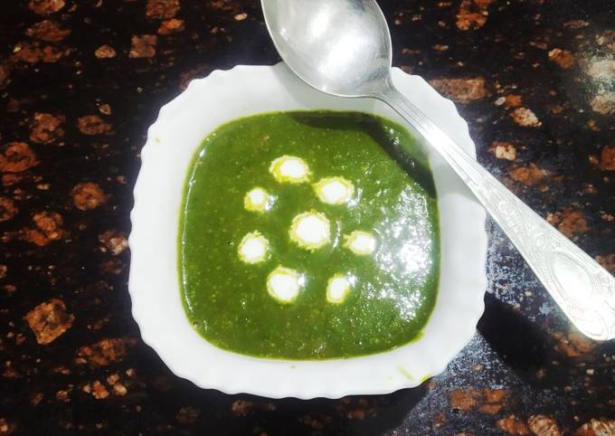 Creamy spinach soup