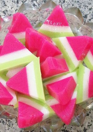 عکسی از دستور ژله هندوانه یلدایی