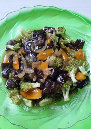 Foto resep Jamur Kuping Saos Tiram