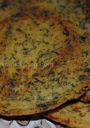 A picture of Indian chickpea flat bread.