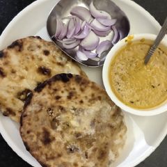 A picture of Cheese naan.
