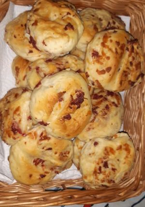 Una foto de Pancitos de salame y queso