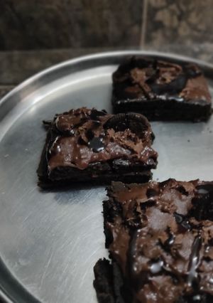 A picture of Oreo pastry.