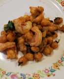 Camarones con garbanzos
