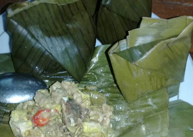 Langkah Mudah untuk Menyiapkan Bothok T 2 Lamsin (lamtoro,asin jambal) Anti Gagal