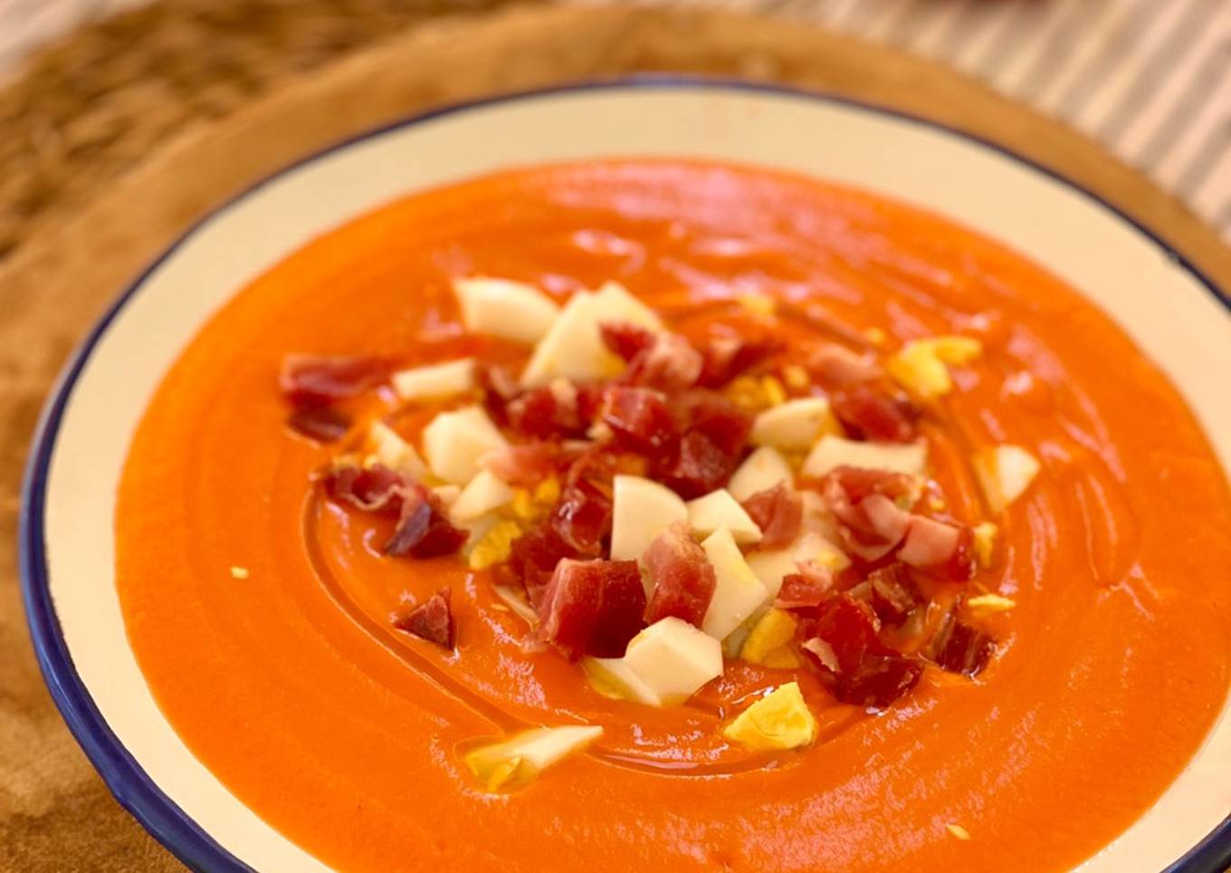 Salmorejo cordobés tradicional