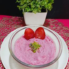 A picture of Strawberry Srikhand.