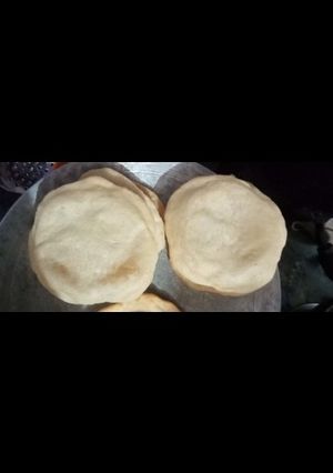 मैदे के भटूरे (maide ke bhature recipe in Hindi) रेसिपी मुख्य फोटो