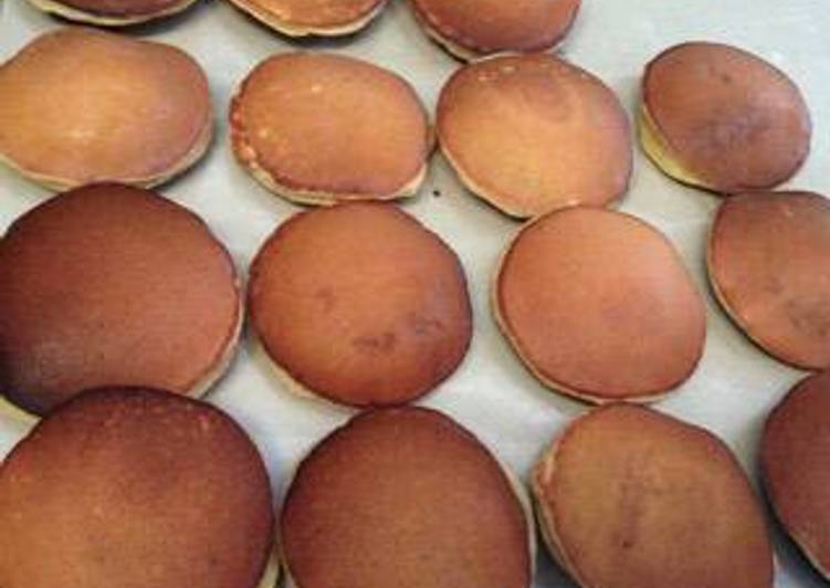 Langkah Mudah untuk Menyiapkan Dorayaki mudah dan enak, Lezat