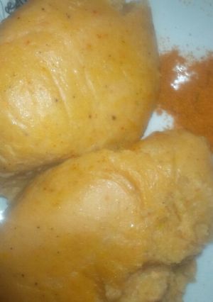 A picture of Alale (moimoi).