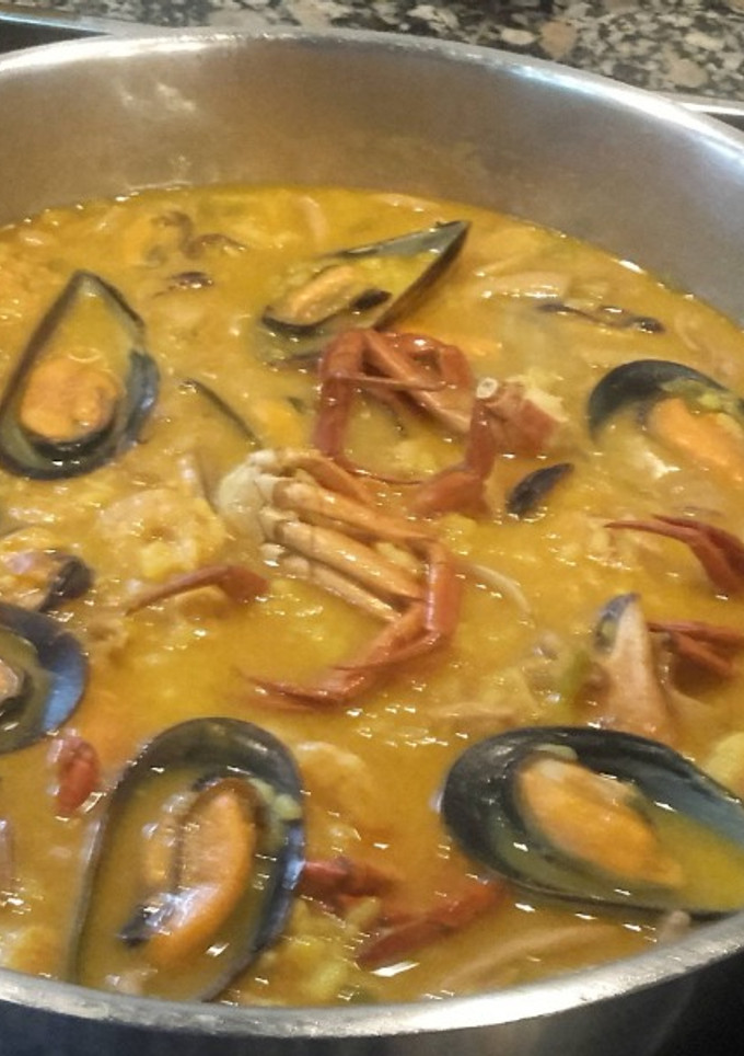 Una foto de Arroz caldoso con marisco
