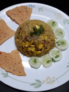 स्विटकाॅर्न पुलाव (sweetcorn pulao recipe in marathi) रेसिपी चे मुख्य फोटो