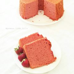 A picture of Strawberry Chiffon Cake.