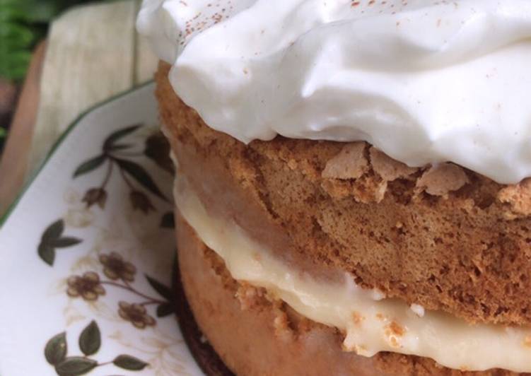 Bizcocho de manzana caramelizada y crema (sin gluten/sin lactosa)