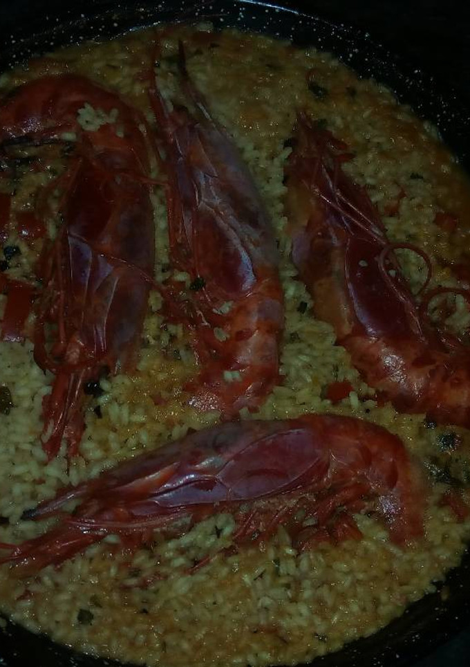 Una foto de Arroz con carabineros