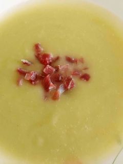 Una foto de Puré de calabacín