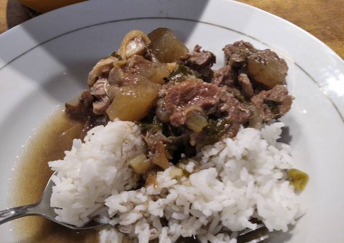 Bagaimana Menyiapkan Sop buntut simple yang Lezat