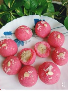 সারপ্রাইজ লাড্ডু (Surprise Ladoo recipe in Bengali) রেসিপির প্রধান ছবি