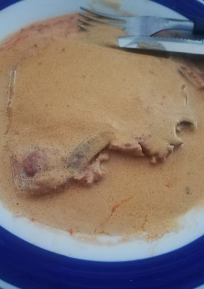 Una foto de Chuleta a la crema con chipotle