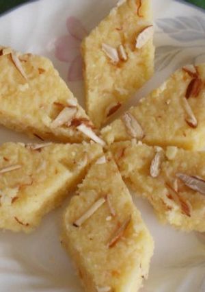 A picture of Malai burfi recipe | Halwai style cream burfi.