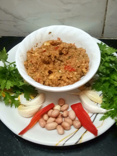 શીંગદાણા ની ચટણી(Peanuts Chutney Recipe in Gujarati) રેસીપી મુખ્ય ફોટો