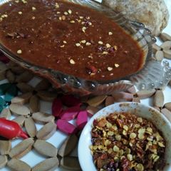 A picture of Gur ki khati meethi chutney.
