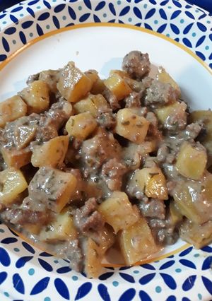 A picture of Ground Beef and Potatoes.