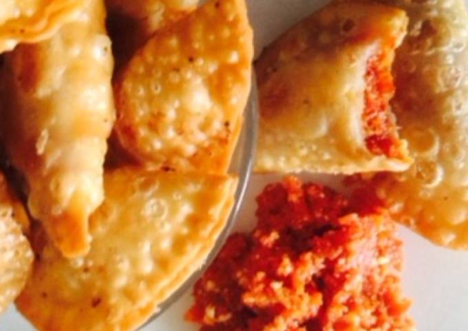 Carrot Halwa stuffed Gujiya