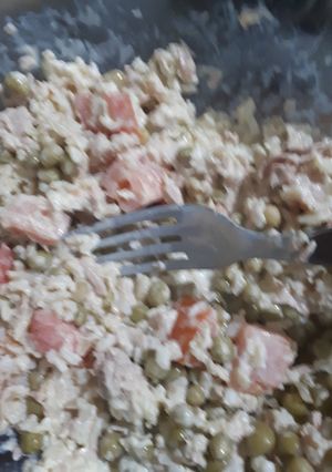 Una foto de Ensalada de atún y arroz