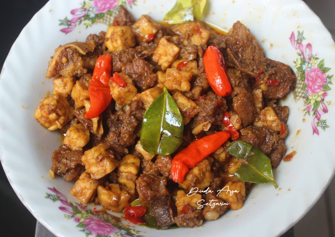 Krengsengan Daging Sapi