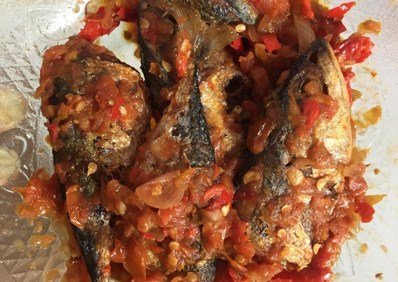 Ikan goreng saos