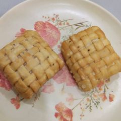 A picture of Samosa Squares/ Mat Samosa.