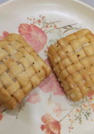 A picture of Samosa Squares/ Mat Samosa.